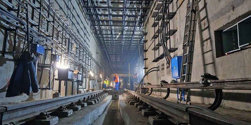 В Московском метрополитене обновляют пути, энергоснабжение и оборудование станций