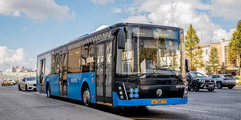 Автобусы и электробусы стали чаще ходить на 25 маршрутах Москвы