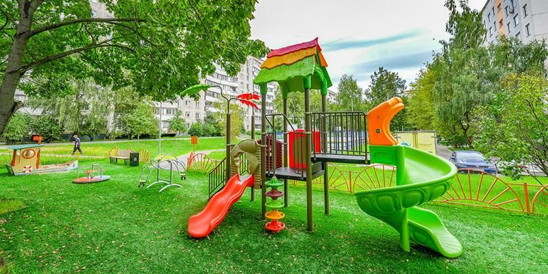 На Ореховом бульваре после благоустройства открылся спортивно-игровой кластер
