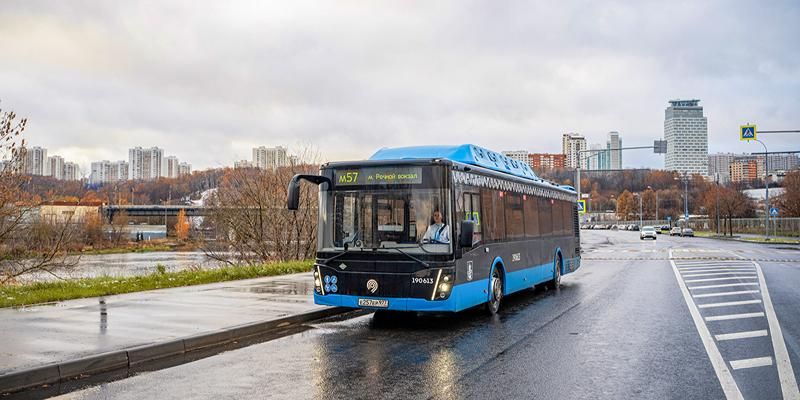 От «Речного вокзала» до Осташковской улицы: еще один магистральный автобусный маршрут открылся в Москве