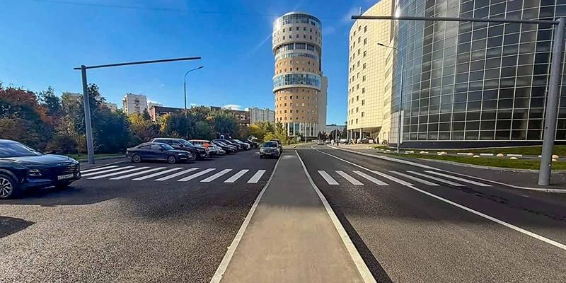 На юго-западе столицы благоустроили участок между Херсонской улицей и Научным проездом