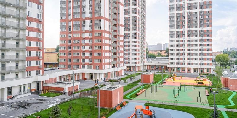 Более тысячи горожан приступили к поэтапному осмотру квартир в новостройке по программе реновации в проезде Черепановых