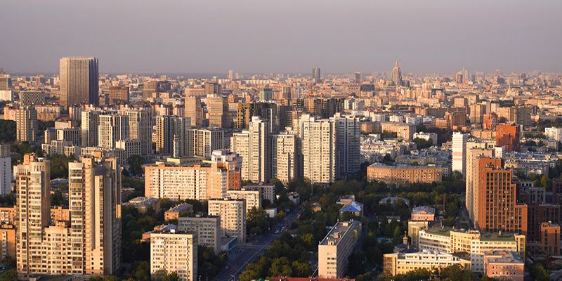 В Москве капитально отремонтируют более 700 крыш жилых домов