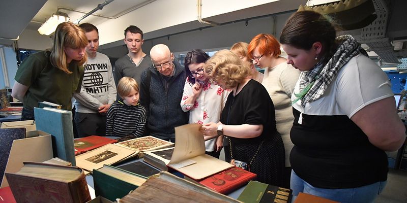 Сказки, квизы и живой оркестр: как прошла ежегодная акция «Библионочь»