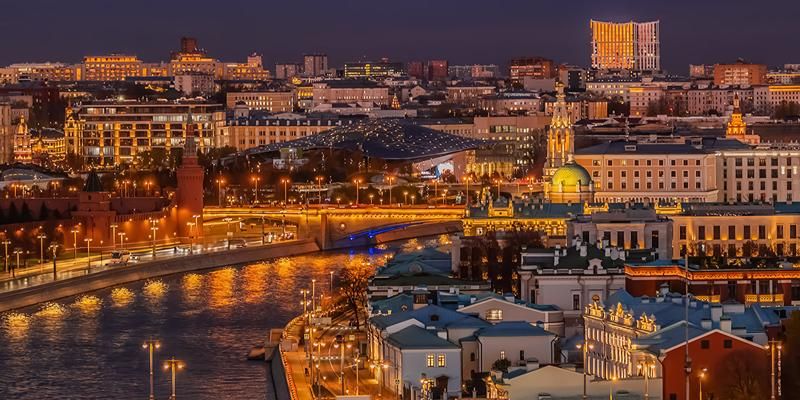 Новые уличные светильники установили в центральных районах столицы