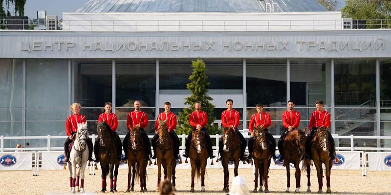 На ВДНХ завершается летний сезон Центра национальных конных традиций