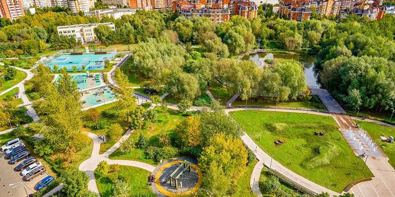 Для прогулок, отдыха и занятий спортом: в Москве благоустроили более 80 объектов в 2025 году