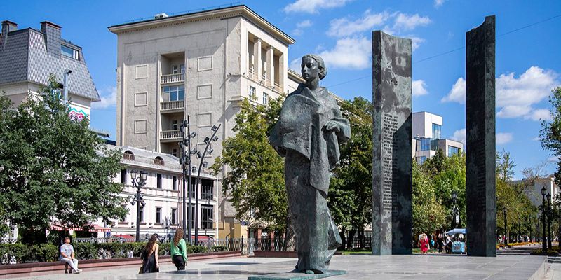 Собянин: В Петровском парке отреставрируют монументы Жуковскому и Циолковскому