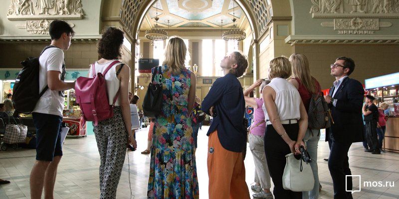Искусствоведы и реставраторы проведут 226 экскурсий по особнякам и монастырям Москвы
