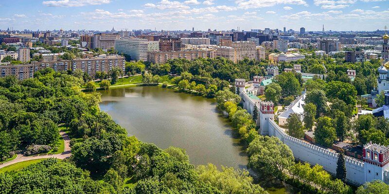 Fish farm, grapevine garden and Baroque: history of Moscow ponds