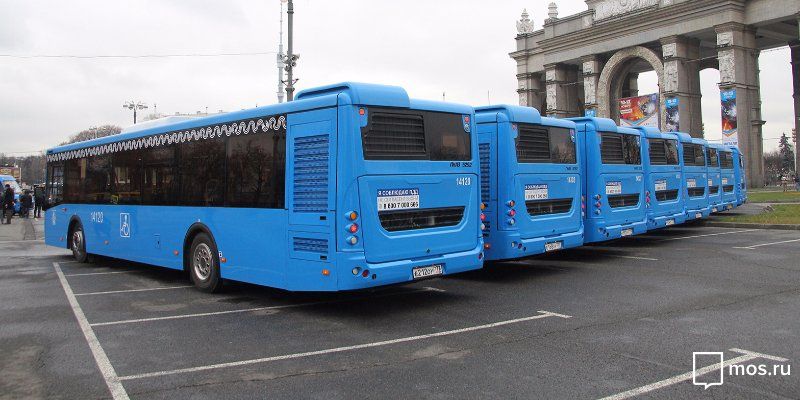 Автобус москва вднх. Автоколонна ВДНХ. Мосгортранс ВДНХ. ВДНХ автобусы. ВВЦ автобусы.