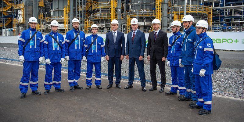 Впервые в России начал работу комплекс переработки нефти полного цикла «Евро+»