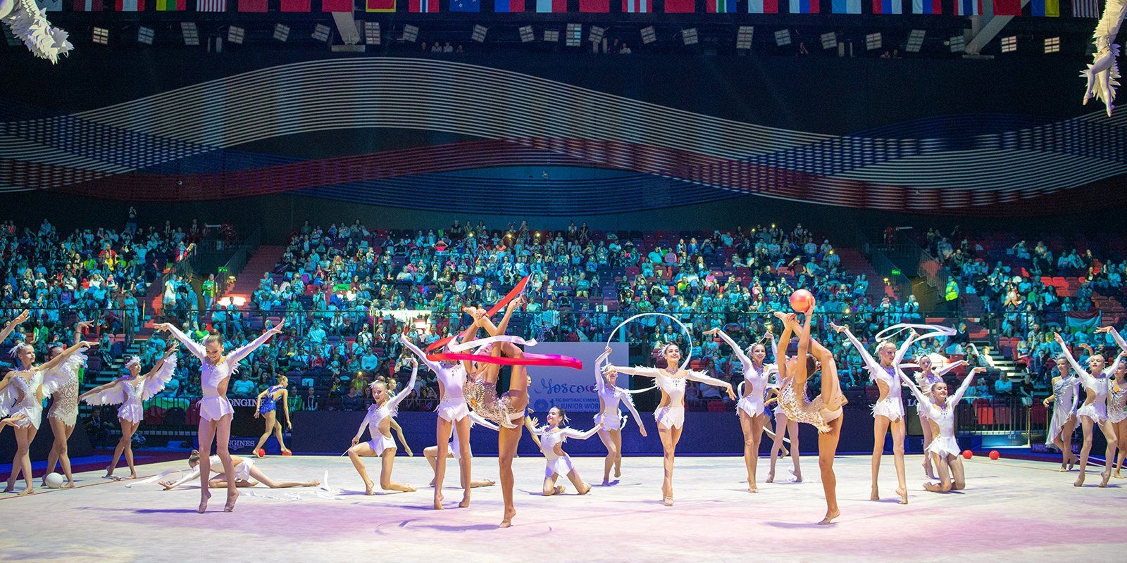 В «Лужниках» открылся чемпионат мира по художественной гимнастике среди юниоров